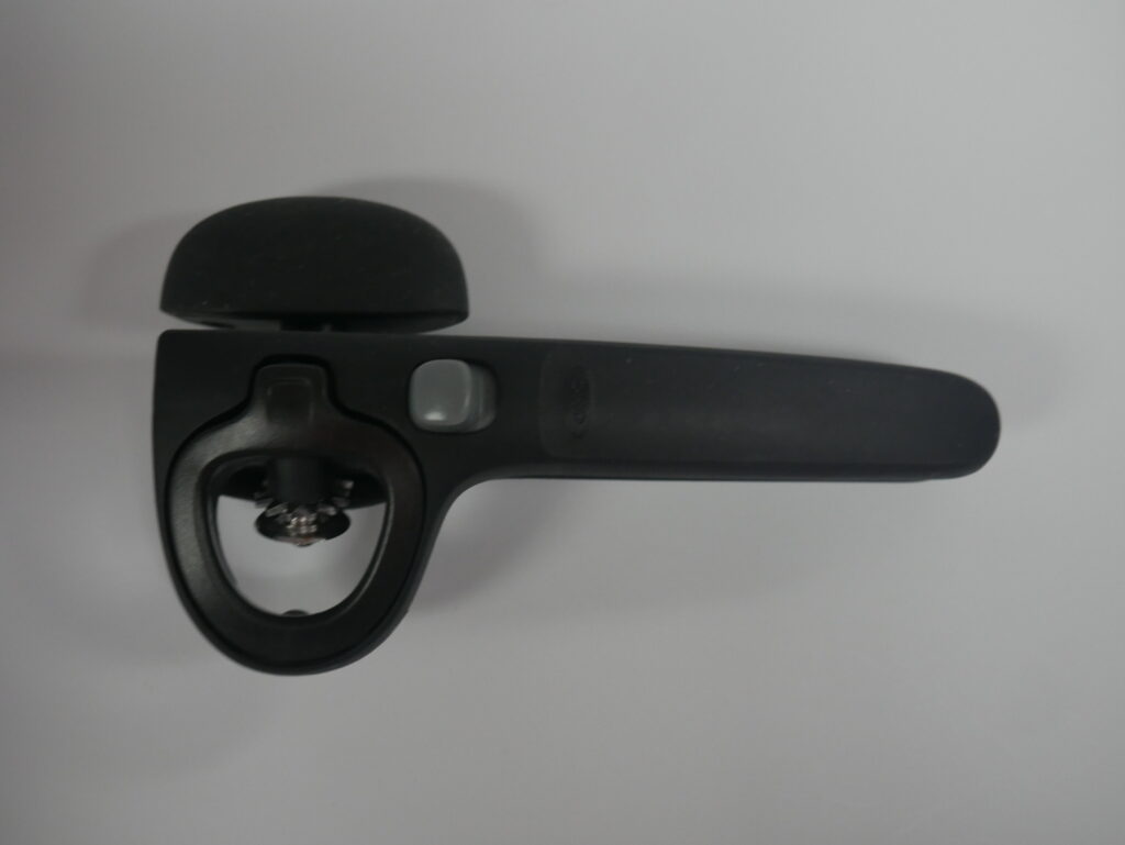 Black OXO GG Locking Can Opener with Lid Catch